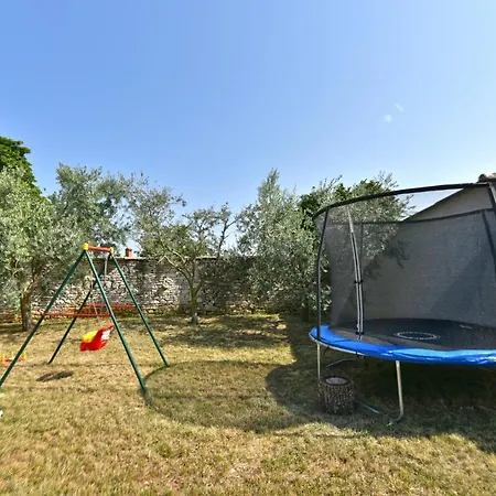 House Tudari 2176 בית נופש Žminj